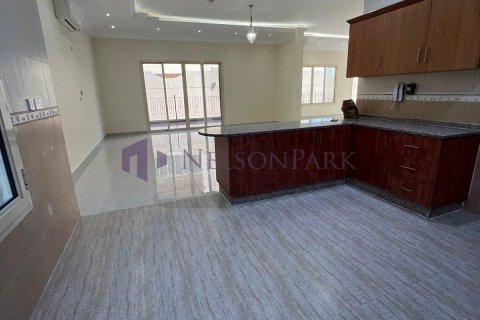 Apartment de 5 dormitorios en Doha, Qatar No. 57378 9