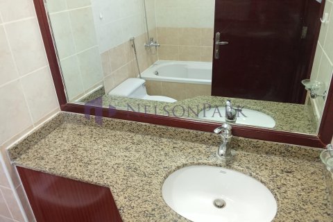 Duplex de 3 dormitorios en Doha, Qatar No. 57380 24