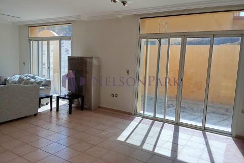 3 غرف نوم منزل ذو طابقين في الدوحة, Qatar رقم 57380