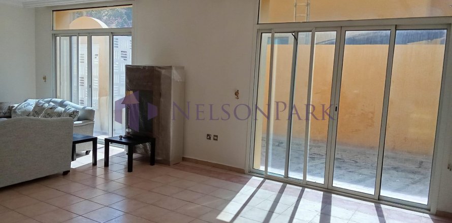 Duplex de 3 dormitorios en Doha, Qatar No. 57380