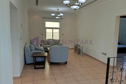 Duplex de 3 dormitorios en Doha, Qatar No. 57380 16