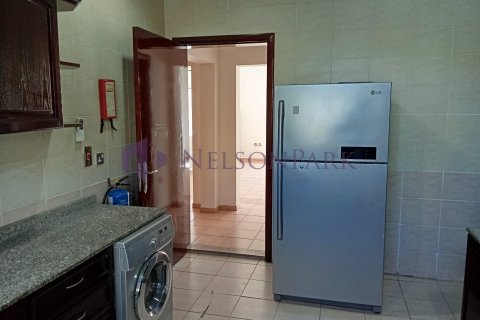 Duplex de 3 dormitorios en Doha, Qatar No. 57380 12