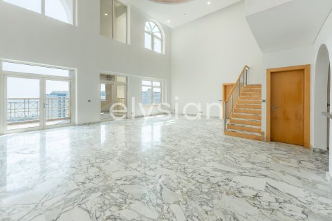 4 bedrooms Penthouse in Shoreline Apartments, UAE No. 64976