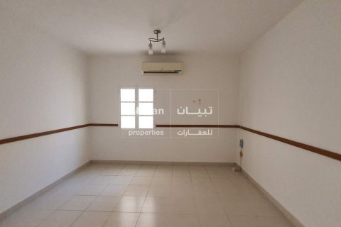 Apartment de 2 dormitorios en Muscat, Oman No. 53946 4
