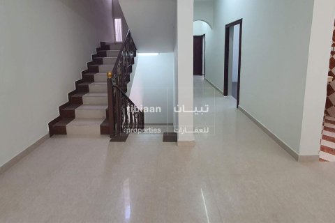 Villa de 8 dormitorios en Al Ansab, Oman No. 53980 3