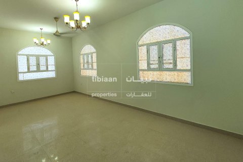Villa de 8 dormitorios en Al Ansab, Oman No. 53980 4