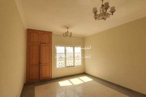 3 bedrooms Apartment in Al Khuwair, Oman No. 53943 5