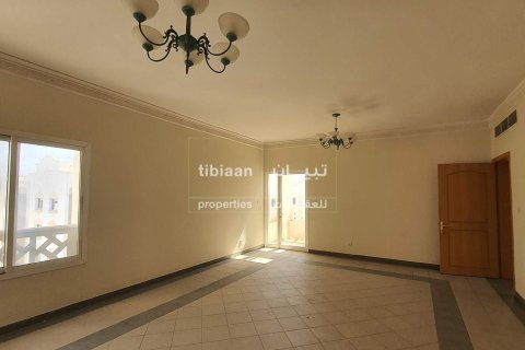 Квартира с 3 спальнями в Al Khuwair, Оман №53943