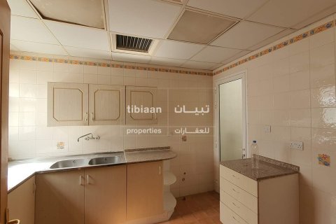 2 bedrooms Apartment in Al Khuwair, Oman No. 53944 8