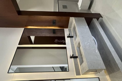Villa de 5 dormitorios en Riyadh, Saudi Arabia No. 61763 21
