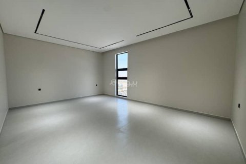 Villa de 5 dormitorios en Riyadh, Saudi Arabia No. 61763 24