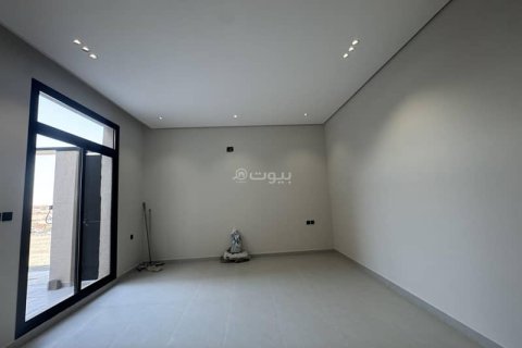 Villa de 5 dormitorios en Riyadh, Saudi Arabia No. 61763 9