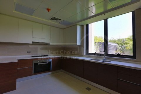 5 bedrooms Villa on the Yas Island, UAE No. 12717 6