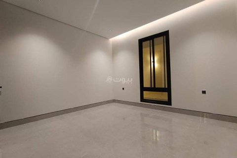 4 bedrooms Villa in Riyadh, Saudi Arabia No. 60358 5