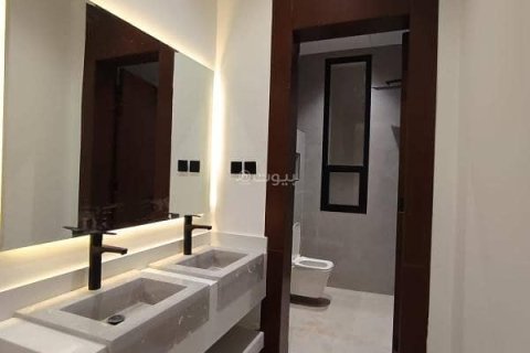 4 bedrooms Villa in Riyadh, Saudi Arabia No. 60358 9