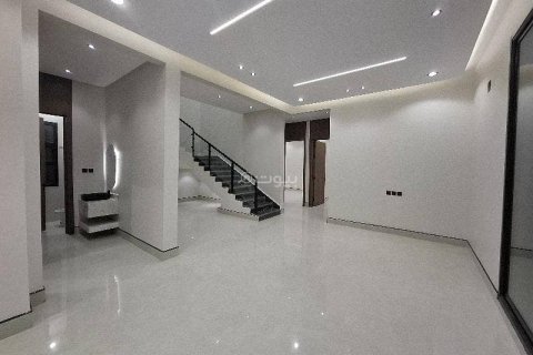 4 bedrooms Apartment in Riyadh, Saudi Arabia No. 60362 3