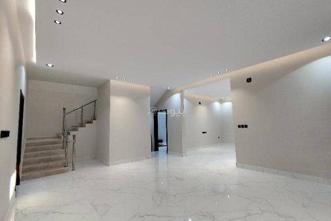 Villa de 5 chambres à Riyadh, Saudi Arabia No. 60356 5