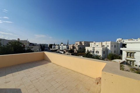 4 bedrooms Villa in Muscat, Oman No. 54236 3