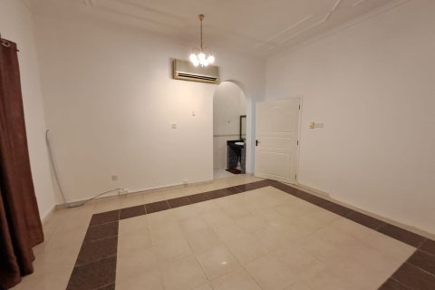 4 bedrooms Villa in Muscat, Oman No. 54190 4