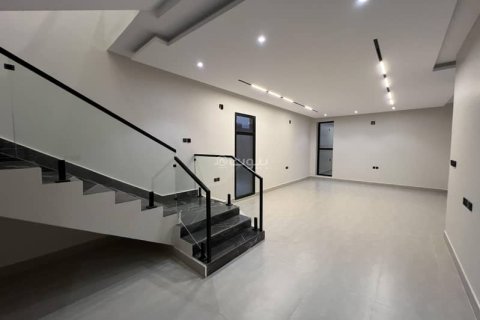 3 bedrooms Apartment in Riyadh, Saudi Arabia No. 69178