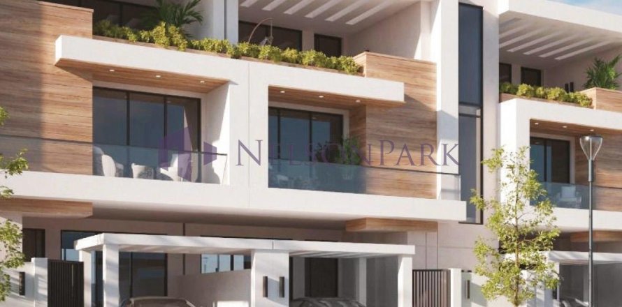 3 bedrooms Townhouse in Lusail, Qatar No. 56580