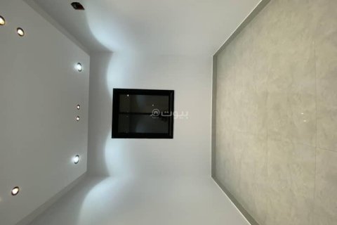 9 bedrooms Villa in Riyadh, Saudi Arabia No. 60030 25