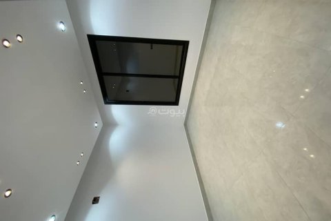 9 bedrooms Villa in Riyadh, Saudi Arabia No. 60030 13
