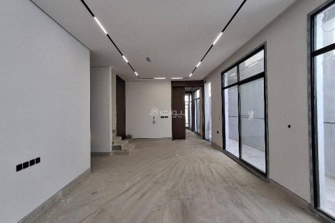 Villa de 6 dormitorios en Riyadh, Saudi Arabia No. 60413 7