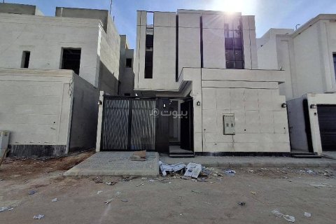 6 bedrooms Villa in Riyadh, Saudi Arabia No. 60413