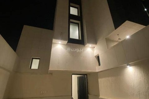 3 bedrooms Apartment in Riyadh, Saudi Arabia No. 60409