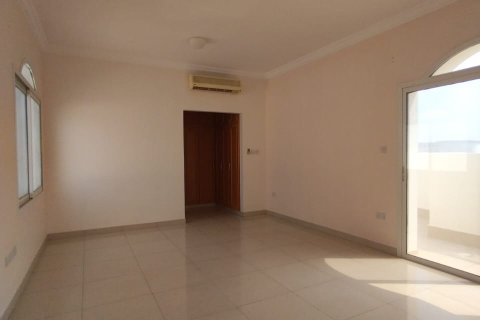 Townhouse de 6 dormitorios en Muscat, Oman No. 54825 21