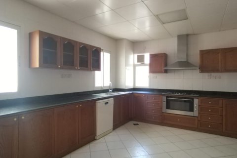 Townhouse de 6 dormitorios en Muscat, Oman No. 54825 8