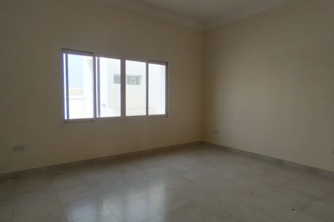 4 bedrooms Townhouse in Muscat, Oman No. 54826 8