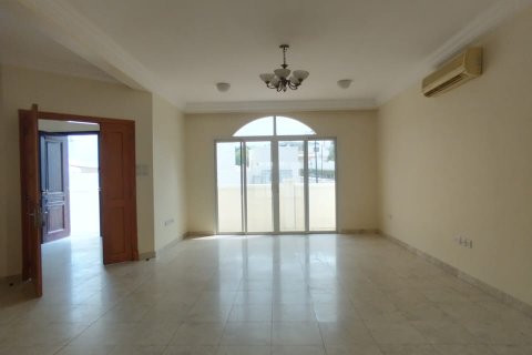 4 bedrooms Townhouse in Muscat, Oman No. 54826 3