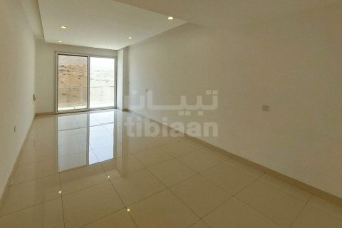 Apartment de 2 dormitorios en Bawshar, Oman No. 53669 3