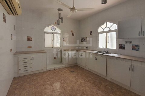 Apartment de 3 dormitorios en Muscat, Oman No. 53668 5
