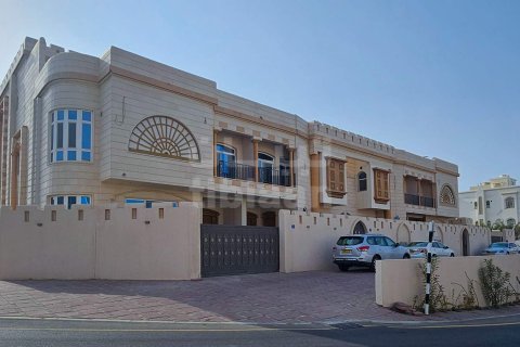 6 bedrooms Twin Villa in Al Ansab, Oman No. 53664