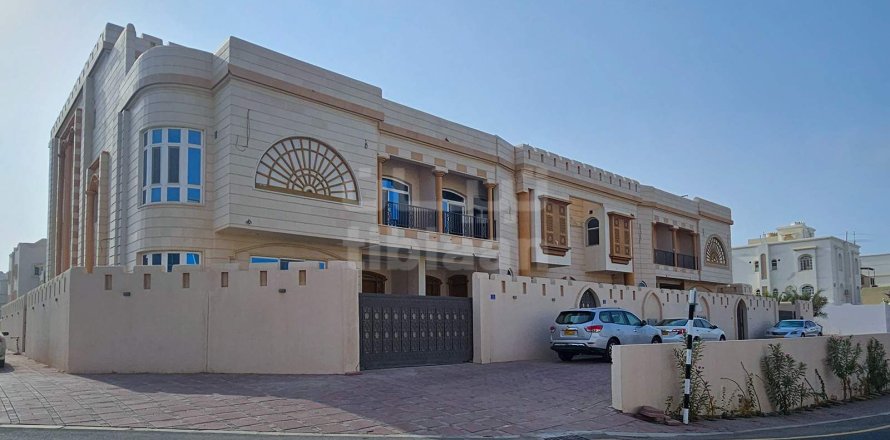 Villa Jumelée de 6 chambres à Al Ansab, Oman No. 53664