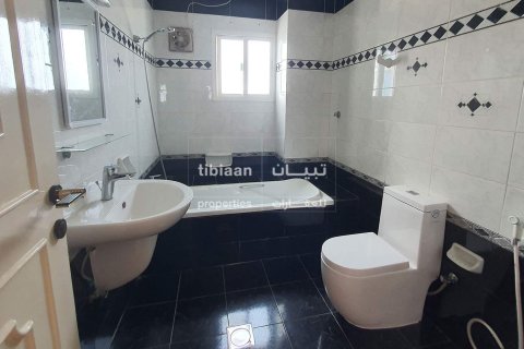 Villa Gemela de 6 dormitorios en Muscat, Oman No. 53811 9