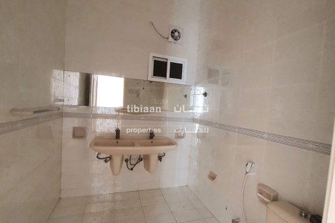 Villa Gemela de 6 dormitorios en Muscat, Oman No. 53811 13