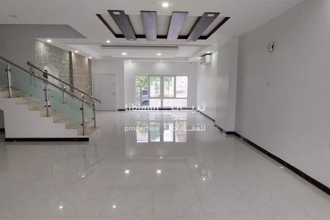 400m² Villa in Al Ansab, Oman No. 53807 3