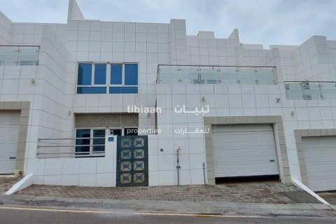 Studio Villa in Al Ansab, Oman No. 53807