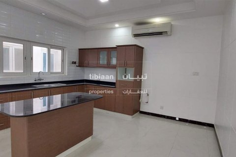 400m² Villa in Al Ansab, Oman No. 53807 6