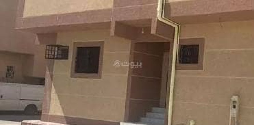 157m² Building in Riyadh, Saudi Arabia No. 98755