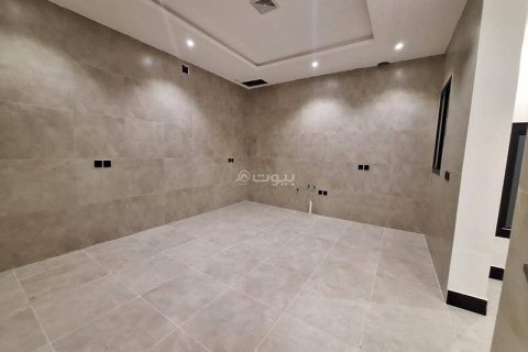 Villa de 4 chambres à Riyadh, Saudi Arabia No. 99545 10