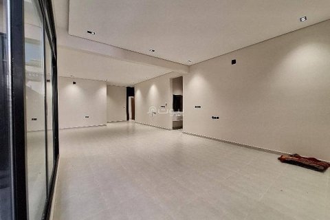 5 bedrooms Apartment in Riyadh, Saudi Arabia No. 60346 9