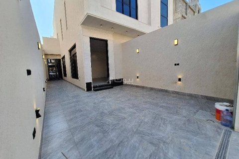 5 bedrooms Apartment in Riyadh, Saudi Arabia No. 60346 4