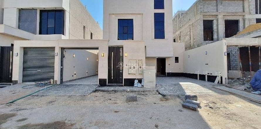 5 bedrooms Apartment in Riyadh, Saudi Arabia No. 60346