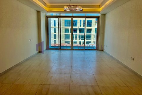 2 bedrooms Apartment in Doha, Qatar No. 57104