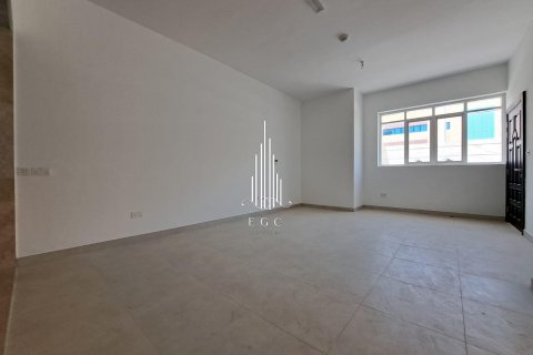 Villa de 3 chambres à Airport Road, UAE No. 36728 6